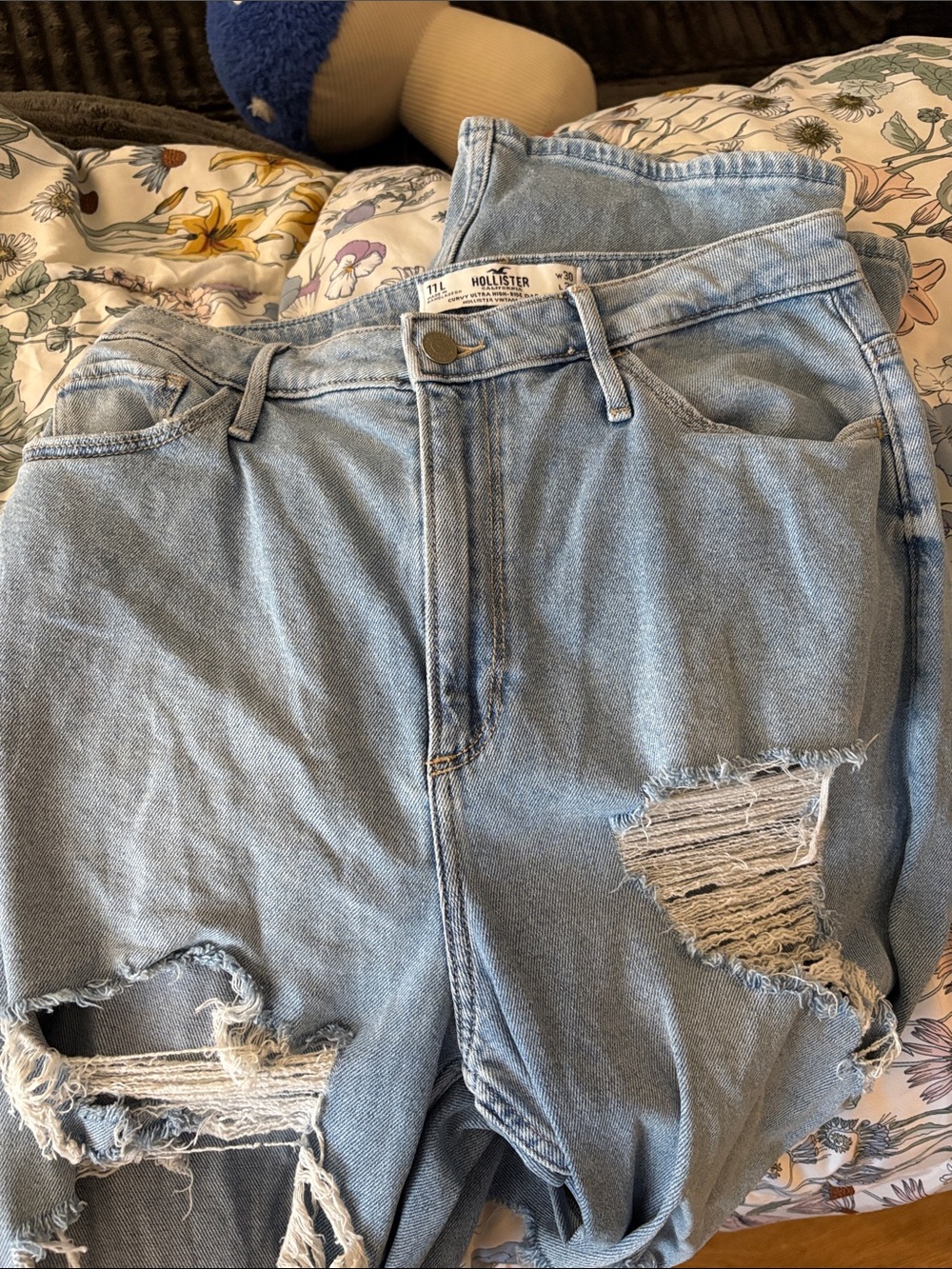 Hollister Light Wash Distressed Boyfriend Jeans